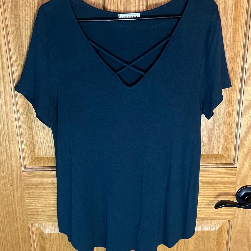 Emory Park Blue Short Sleeve Tee with Crisscross V-Neck-NWOT-Womens Size LG